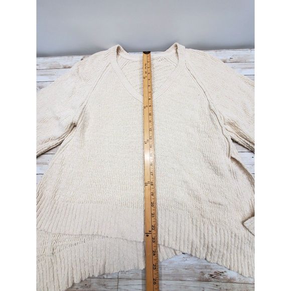 Free People Sweater - Picture 4 of 8